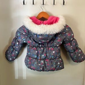 Girls London Fog Warm Grey Coat with lined hood Star and Heart Print